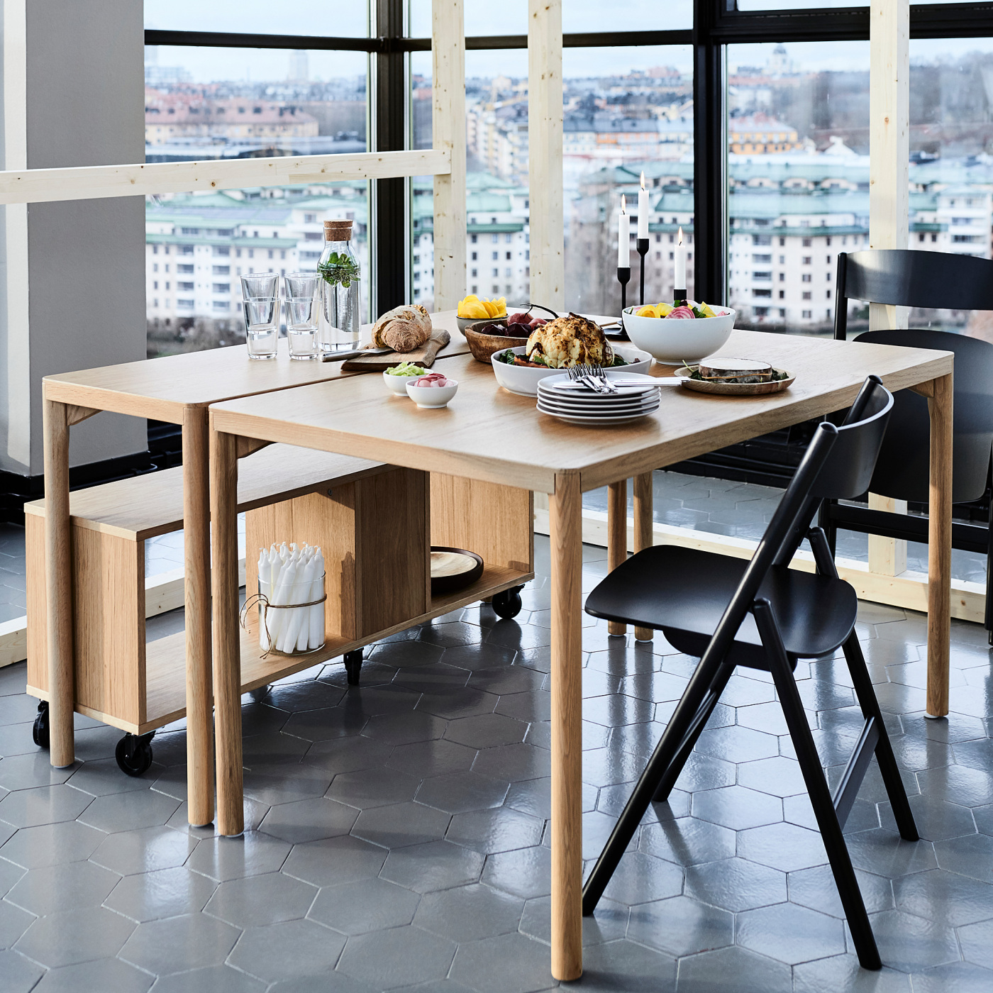 RÅVAROR 罗瓦露餐桌橡木贴面- IKEA