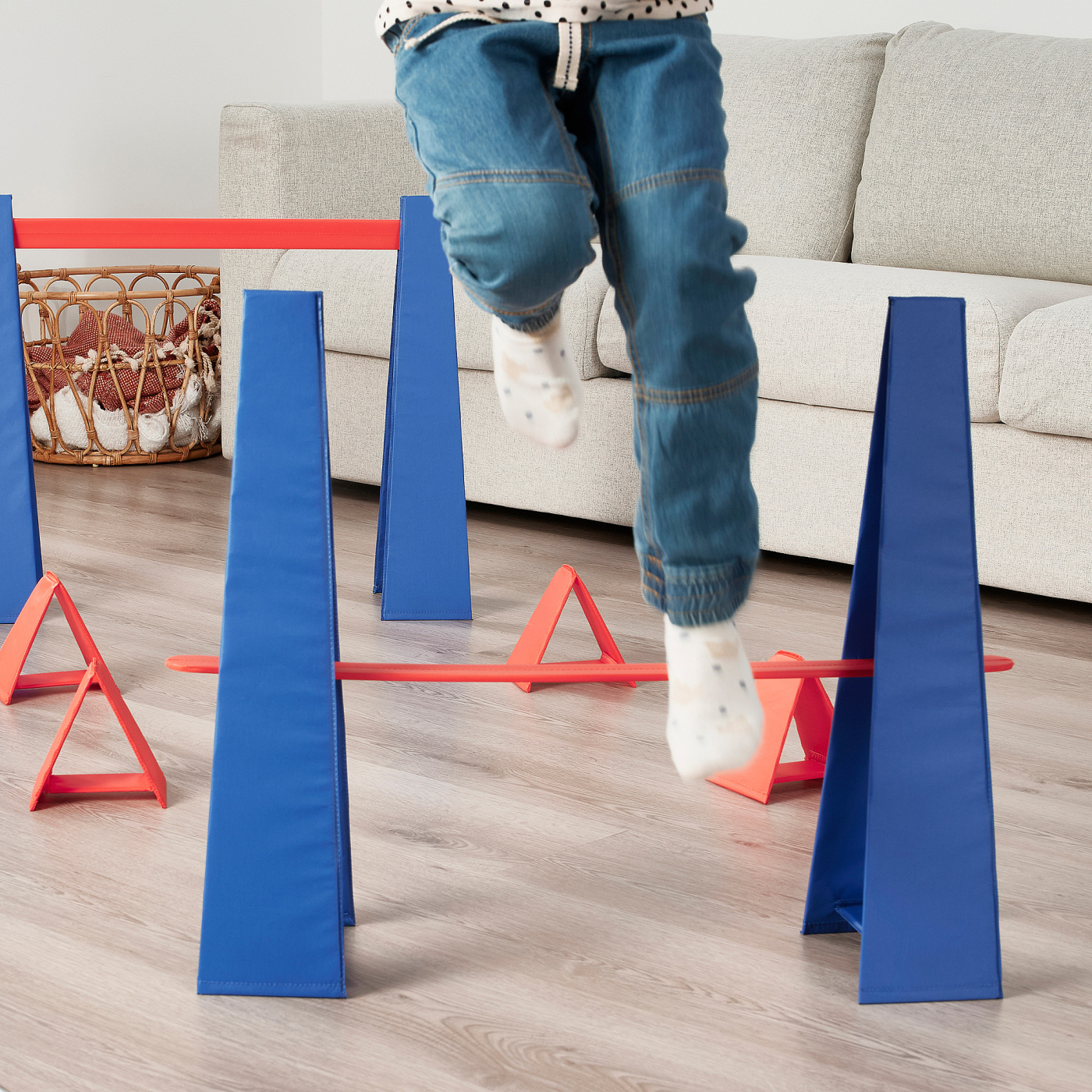 IKEA SKRATTMÅS 金メダリスト開発 スクラットモス 障害物コース SKRATTMÅS 斯科拉摩障碍训练场- IKEA