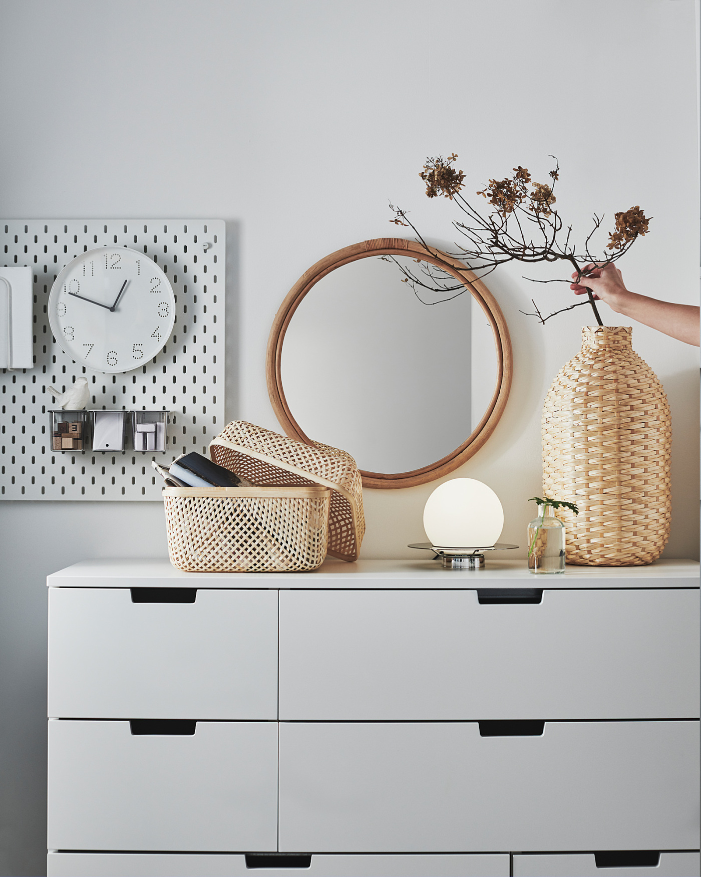 ins-image