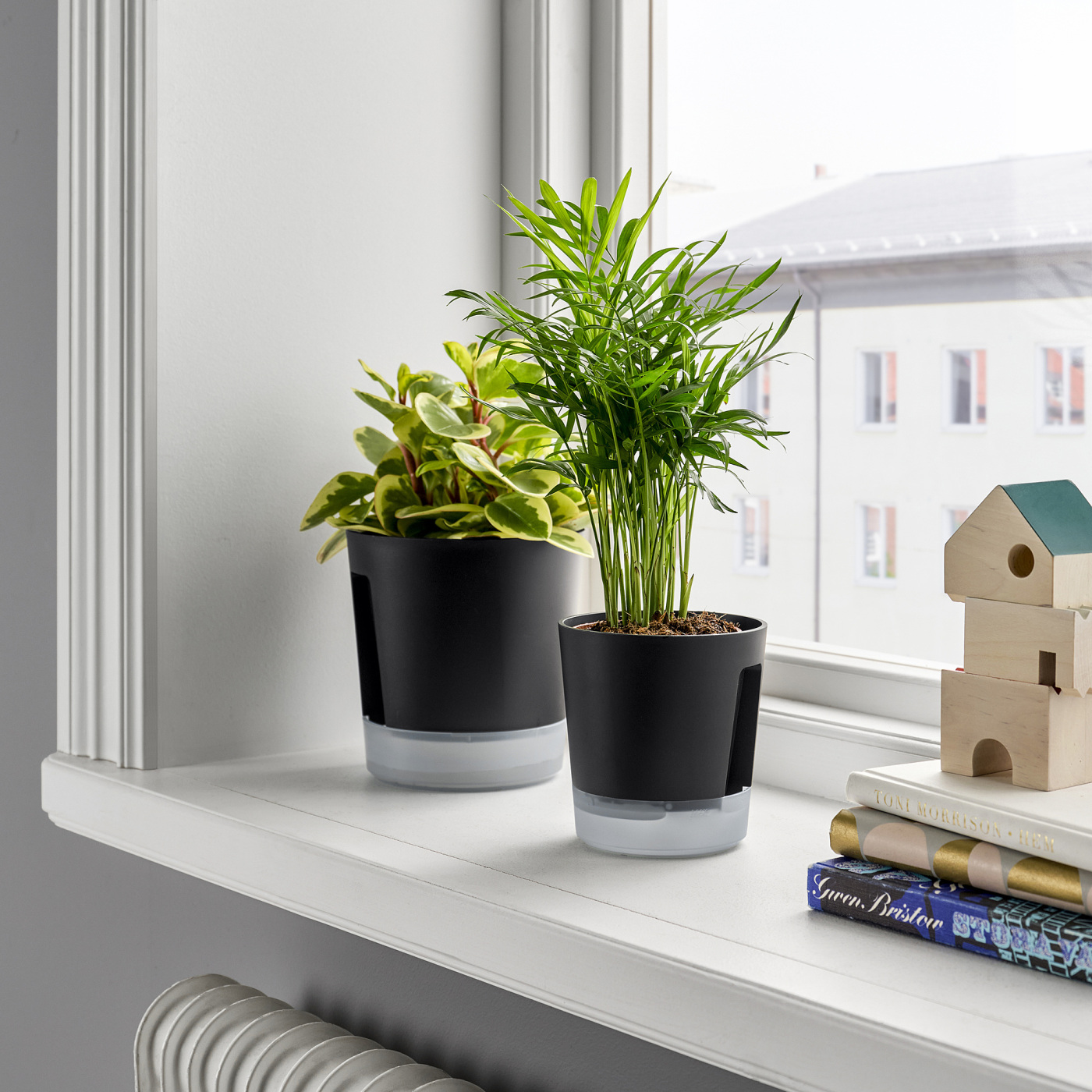VÅRDTRÄD 沃德特拉自动浇水花盆室内/户外透明/煤黑色- IKEA