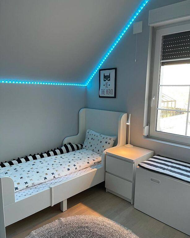 BUSUNGE extendable bed light pink - IKEA
