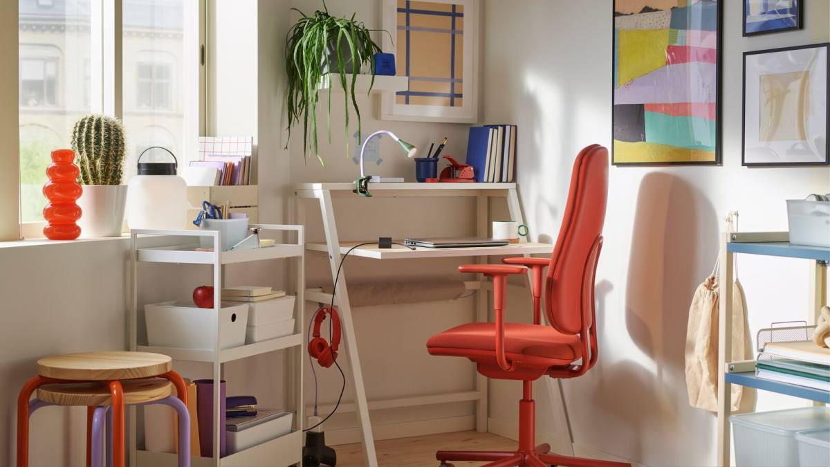 How to make office space at home (abracadabra-style)