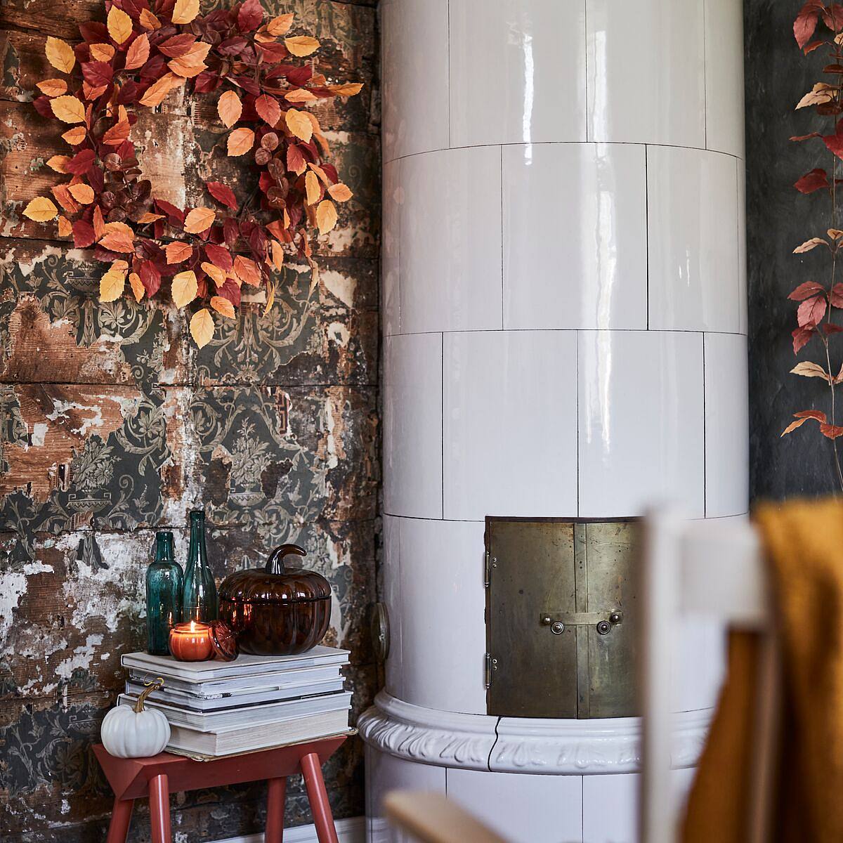 The HÖSTAGILLE collection lets you brighten up autumn