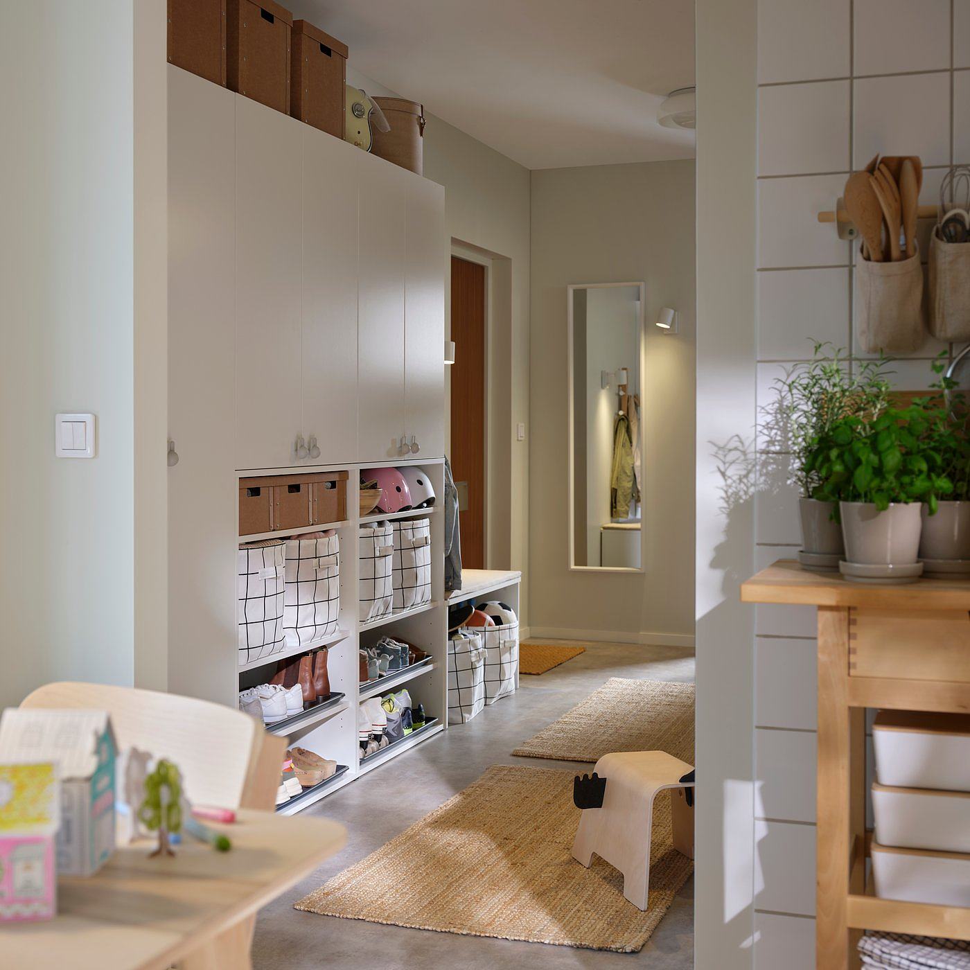 ins-image