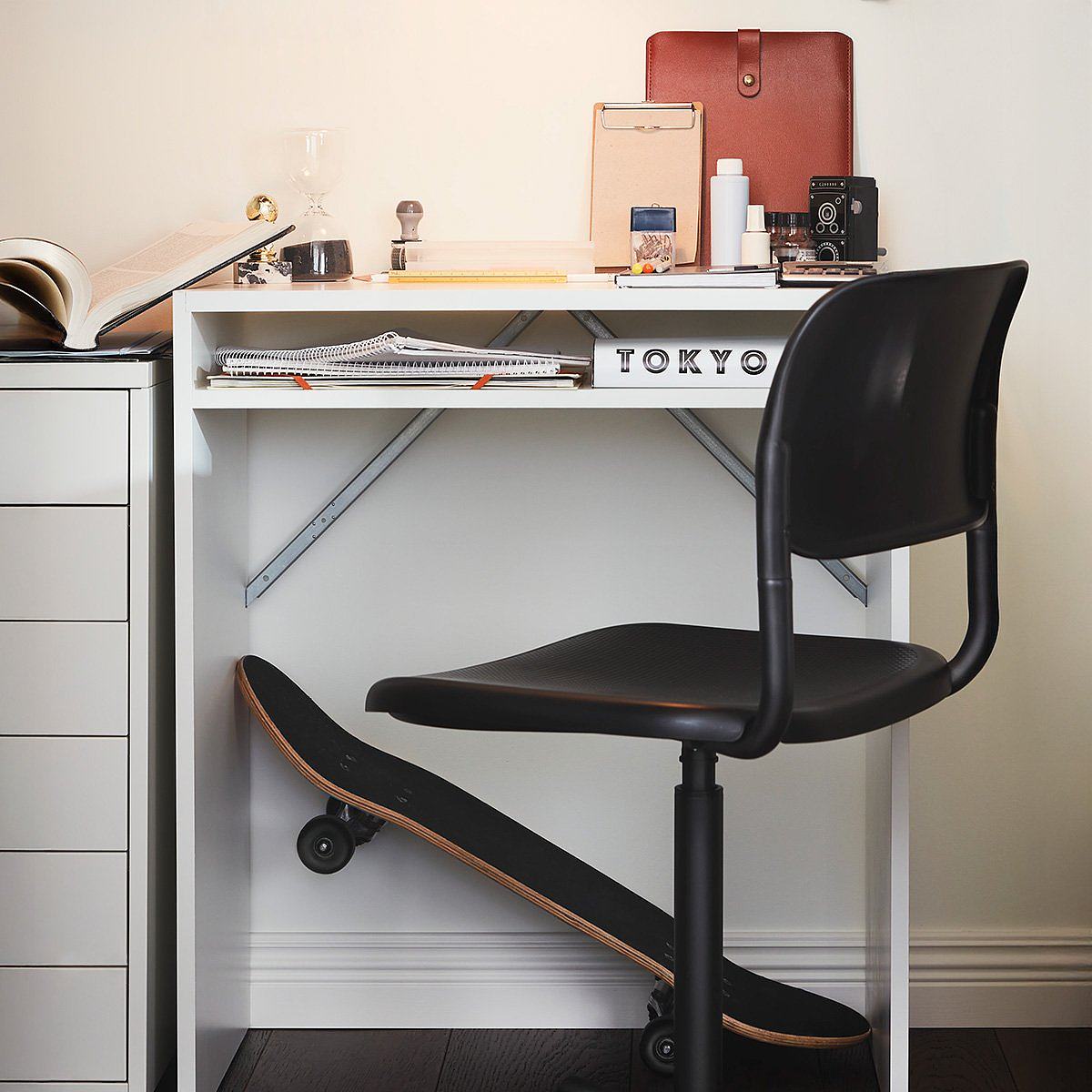 VEBJÖRN desk beige - IKEA