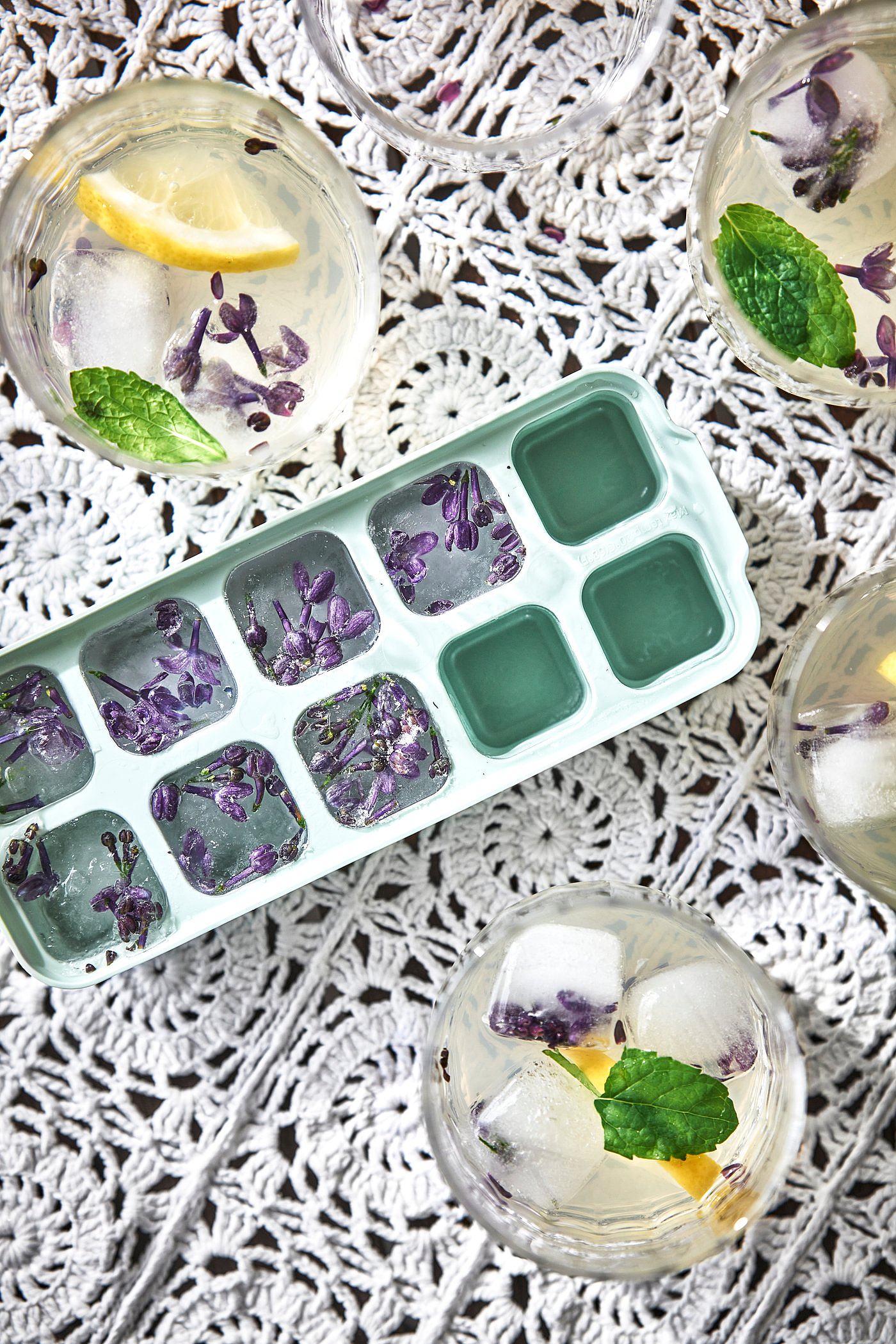 SPJUTROCKA ice cube tray with lid mixed colours - IKEA