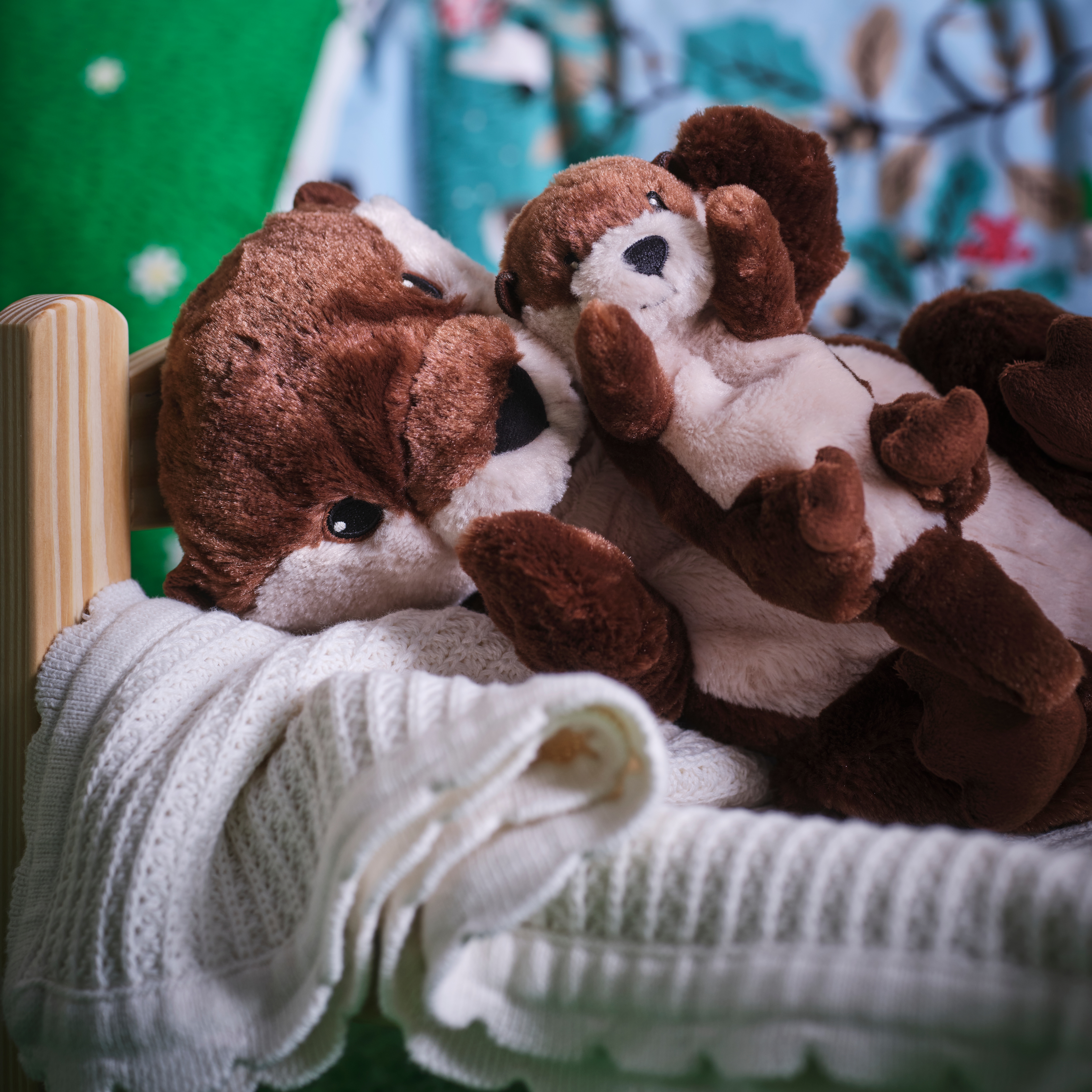 Turn your children's room into an indoor forest.