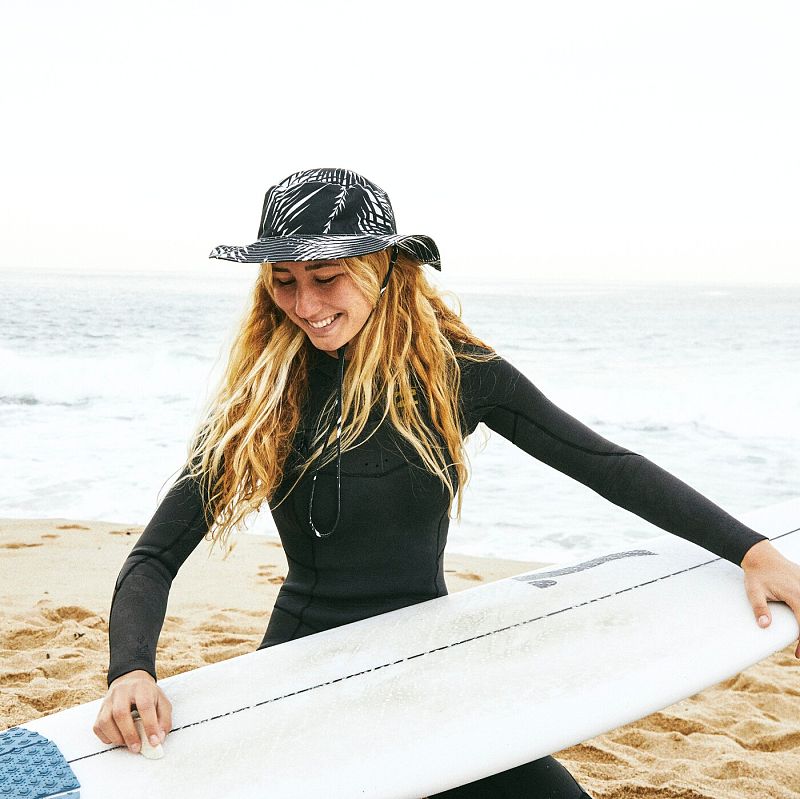 KÅSEBERGA – a surf-inspired collection display picture 3