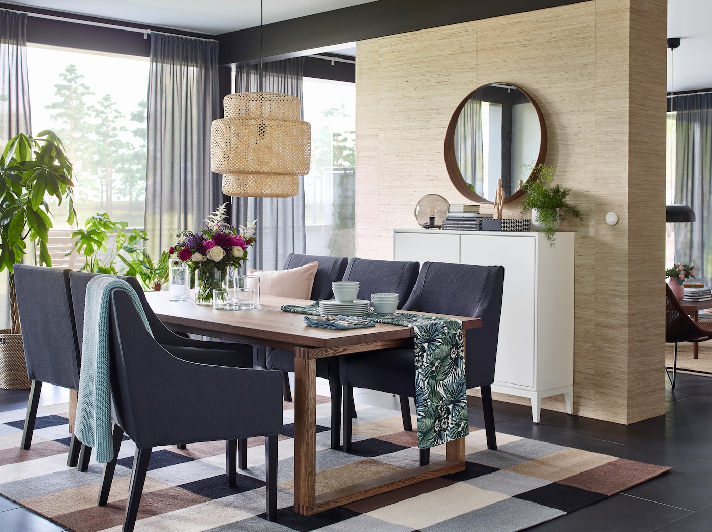 Ikea Stornas Extendable Dining Table w/ 4 Henriksdal Chairs