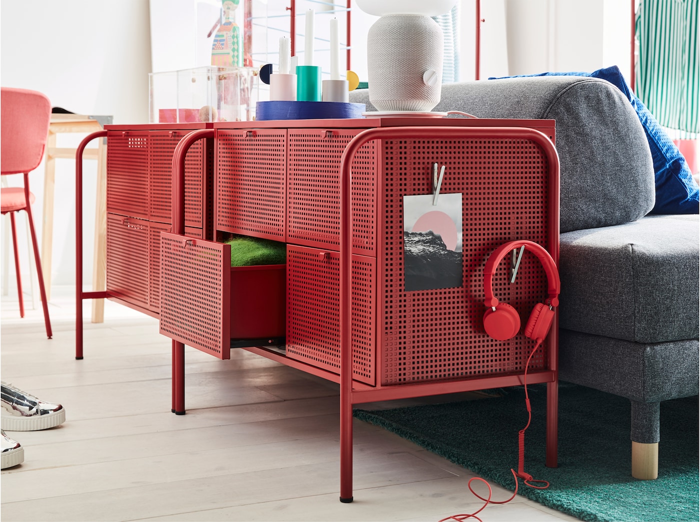 A personalised and colourful sublet apartment