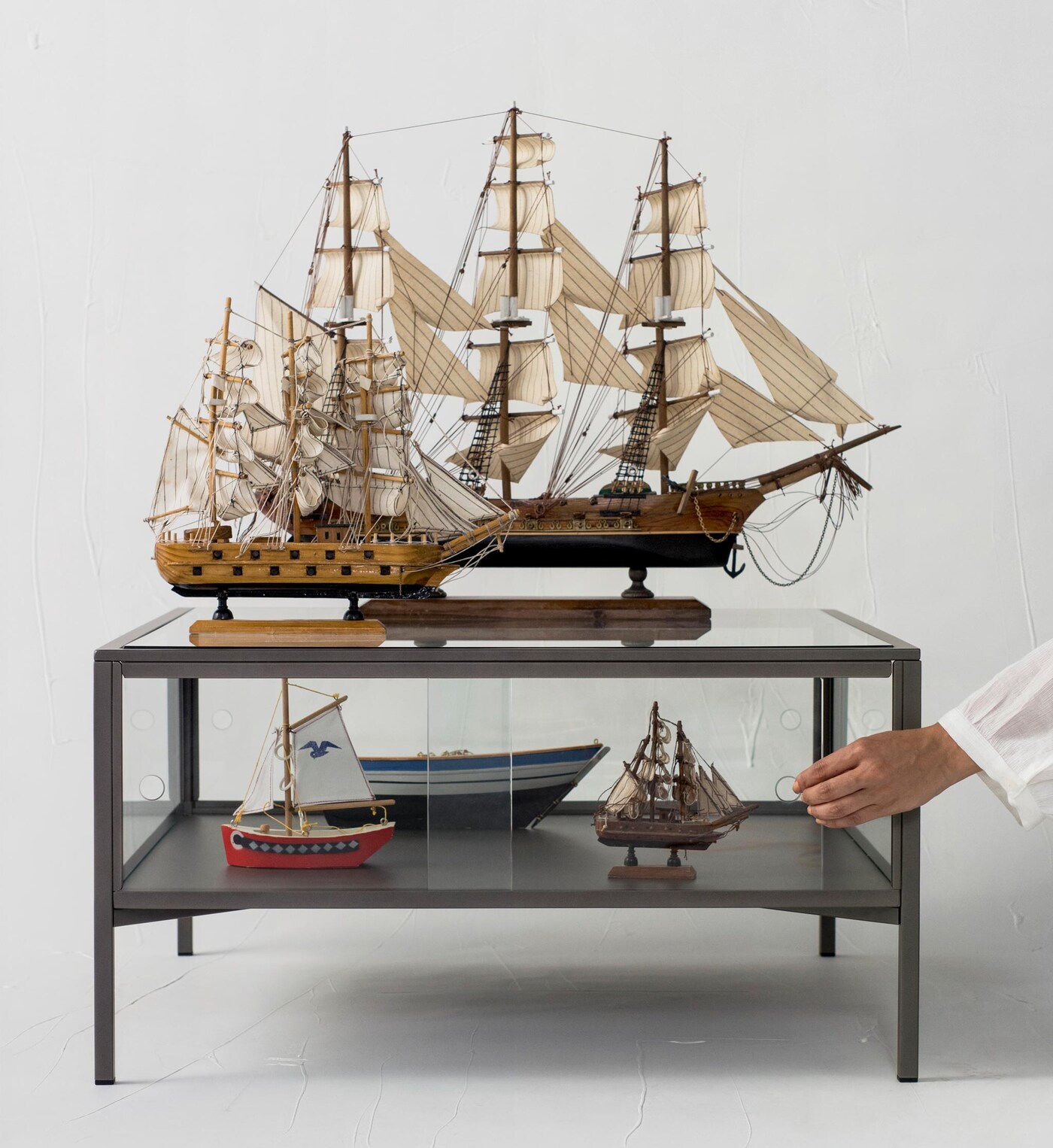 SAMMANHANG collection celebrating collecting