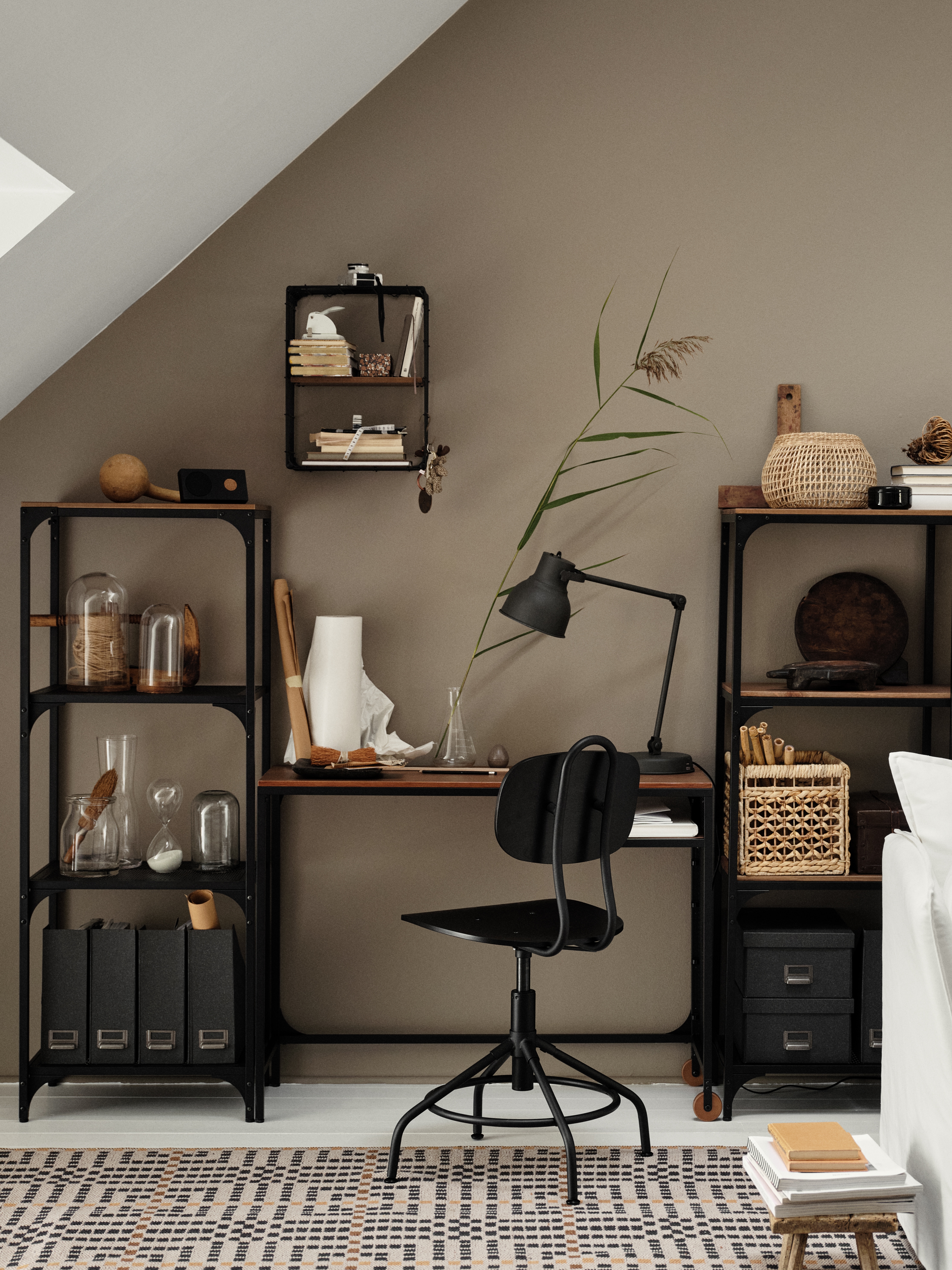 ins-image