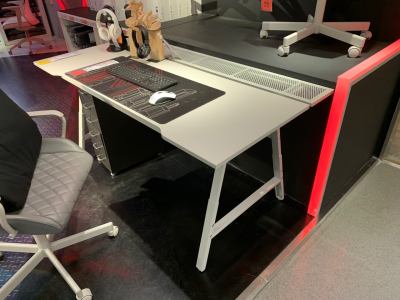 宜家utespelare 乌斯佩 电竞桌 黑色 405.003.50 - ikea